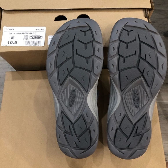 Keen - Picture 3 of 3